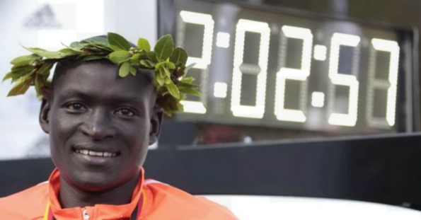 Dennis Kimetto record a Berlino,  lui il re della maratona