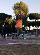 Alessandro Libranti si cimenta nel salto in lungo